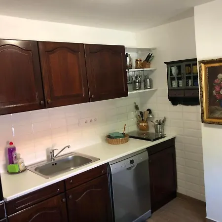 Szc Lovasbirtok Villa *